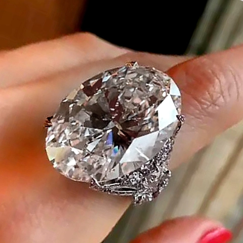 Oval Zircon Ring Copper Jewelry With Butterfly Detail Elegant Women Fashion Accessory Exquisite Platinum Plated Hand Decor