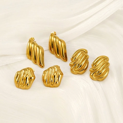Irregular Pleated Stud Earrings 18K Gold Plated Stainless Steel Wave Texture Minimalist Fashion Jewelry For Women