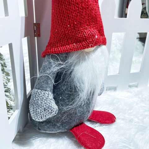 Ornement Gnome De Noël Rudolph Nain Fait Main Chapeau Tricoté Rouge Paillettes Corps En Feutre Gris Barbe En Fausse Fourrure
