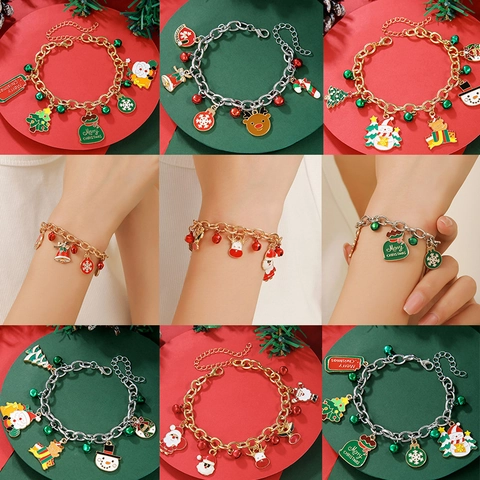 Bracelet À Breloques De Noël Alliage Émail Père Noël Renne Flocon De Neige Cloche Pendentifs Bijoux De Fête Réglables Cadeau