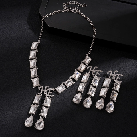 Gioielli Statement Collana E Orecchini Lega Strass HE Lettera Geometrico Pendente Goccia D'Acqua Lusso Per Donne Con Perno In Argento
