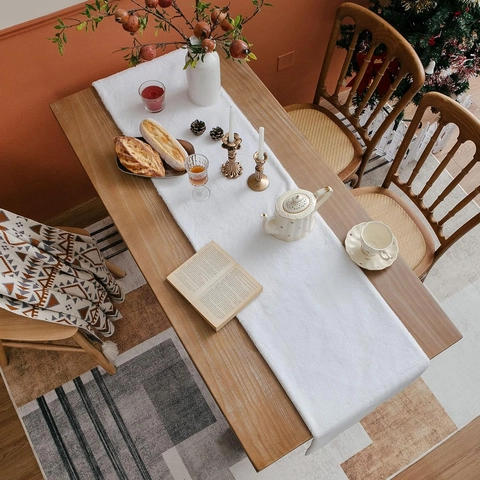 Christmas Table Runner White Faux Fur Plush Snowy Decor For Dining Room Holiday Restaurant Party Table Ornament