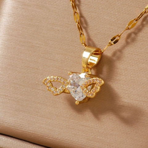Elegant Women Angel Wings Heart Pendant Necklace Copper Inlaid Zirconia Fashion Commuter Jewelry Gift For Her Gold Silver Tone