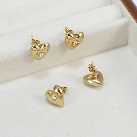 Heart Zircon Stud Earrings 18K Gold Plated Stainless Steel Minimalist Waterdrop Shape Trendy For Women