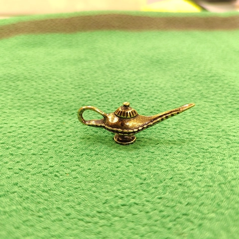 Retro Aladdin Lamp Bureau Ornament Zinklegering Messing Kleur Miniatuur Theepot Figuur Ambachtelijke Home Decoratie