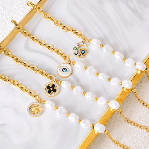 Bracelet En Acier Titane Künstliche Perle Baroque Avec Pendentifs Mauvais Oeil Lune Étoile Bijoux Mode Pour Femmes Élégant Plaqué Or Ajustable