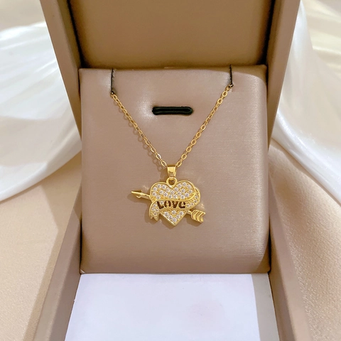 Herz Anhänger Halskette Gold Plattiert Edelstahlkette Kupfer Mikropavé Zirkonia Cupidos Pfeil LOVE Inschrift Für Frauen