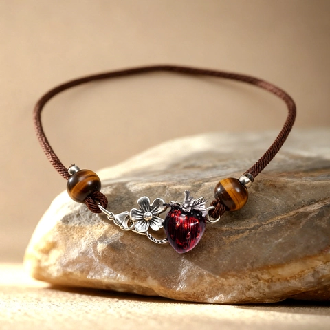 Collier Pendentif Fraise Fleur Oeil De Tigre Rétro Corde Tissée Marron Chaîne De Pull Bijoux Style Maillard Pour Femmes