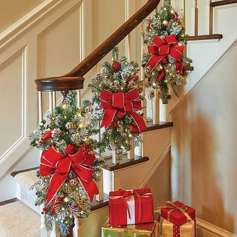 Christmas Swag Teardrop Wreath Artificial Pine With LED Lights Pine Cones Berries Ribbon Bow For Staircase Door Decoration