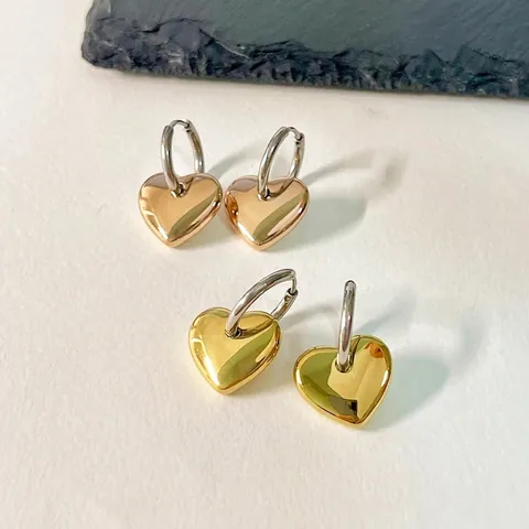 Pendientes de Aro con Corazón de Color de Contraste de Moda de Acero de Titanio Chapado en Oro de 18K Pendientes Geométricos para Mujer