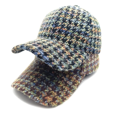 Women Retro Plush Tweed Baseball Cap Mixed Color Knitting Adjustable Metal Buckle Warm Curved Brim Outdoor Ins Style Hat