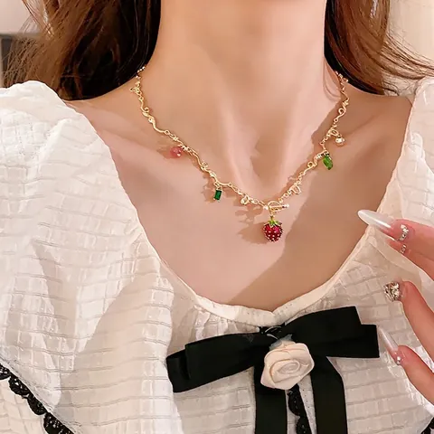Collana Pendente Fragola Catena Rame Placcato Oro Lega Smalto Frutta Perlina Vetro Rossa Strass Gioielli Dolci Per Donne