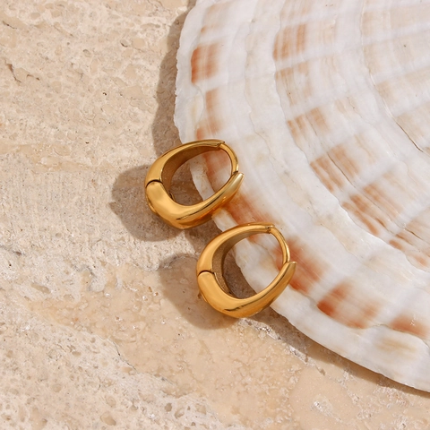 Fashion Minimalist Stainless Steel Pear Shaped Earrings For Women 18K Gold Plated Teardrop Huggie Earrings Elegant Jewelry