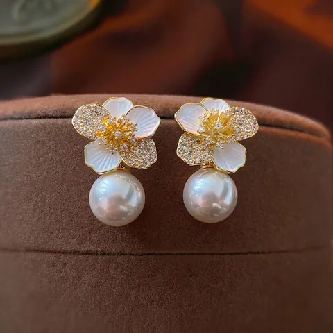 Orecchini A Pendente Fiore Con Zircone Perla Artificial Imitazione E Perno In Argento Francese Vintage Elegante Lusso Donna
