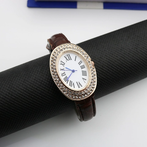 Elegante Damen Quarzuhr Ovales Zifferblatt Strass Lünette PU Lederarmband Vintage Römische Ziffern Mode Armbanduhr