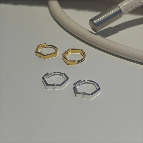 925 Sterling Silver Hexagonal Hoop Earrings Minimalist Geometric Huggie Style For Women Elegant Dainty Daily Accessory