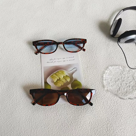 Sunglasses UV400 Resin PC Square Frame Vintage Trendy Sun Eyewear For Outdoor Travel Beach Vacation Chic Women Men
