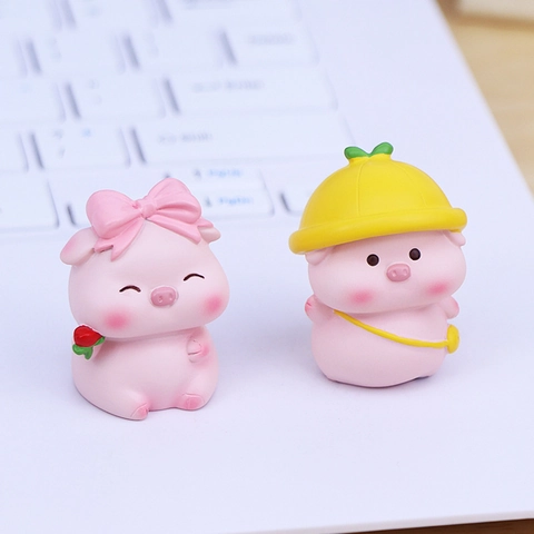 Mini Rosa Schweinchen Figuren Harz Cartoon Schwein Ornamente Für Schreibtisch Auto Armaturenbrett Büro Dekoration Süße Tierstatuen