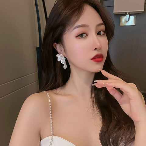 Vintage Flower Drop Earrings With Alloy Crystal Rhinestone Artificial Pearl And 925 Sterling Silver Earring Post Elegant Women
