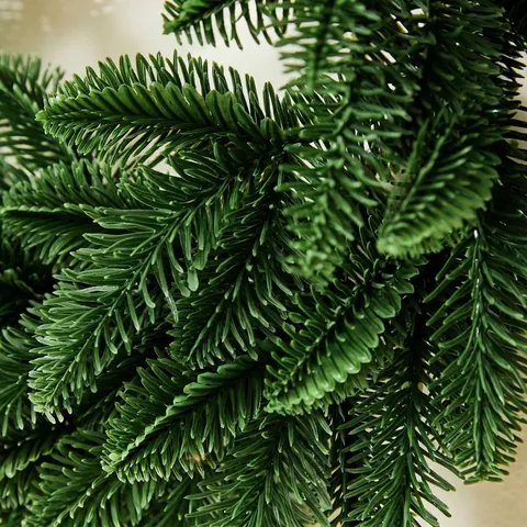 Künstlicher Noble Tanne Weihnachtskranz Und Girlande PE Beflockter Schnee Wandbehang Feiertag Dekoration Nordischer Stil