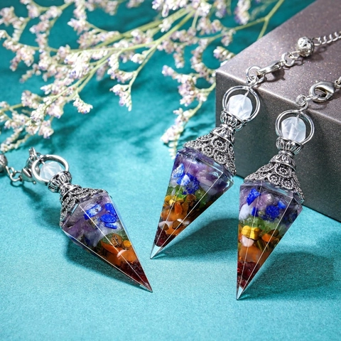Healing Chakra Pendel Ketting Hars Natuursteen Chips Zeshoekige Kegel Hanger Antiek Zilver Legering Ketting Divinatie Tool