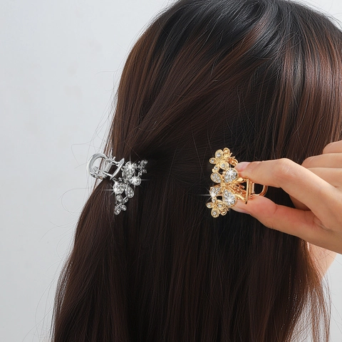 Butterfly Hair Claw Clip Alloy Rhinestone Faux Artificial Pearl Mini Elegant Styling Accessory For Women