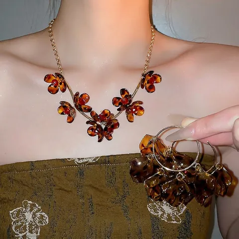 Bijoux Collier Et Boucles D'oreilles Pétales De Fleurs En Acrylique Imprimé Léopard Ambre Vintage Avec Tige En Argent