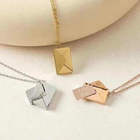 Creatieve Envelop Hanger Ketting Titaniumstaal Vacuüm Verguld Love You Belettering Geheime Boodschap Ketting Voor Heren Dames Dagelijkse Sieraden Cadeau