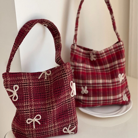 Vintage Rote Karo Wollene Achseltasche Mit Weißer Schleifenstickerei Süße Retro Kleine Schulterhandtasche Für Damen