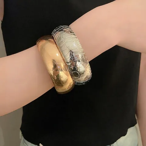 Hammerschlag Metall Breit Manschettenarmband Krokodil Muster Minimalistisch Punk Armreif Schmuck Für Damen
