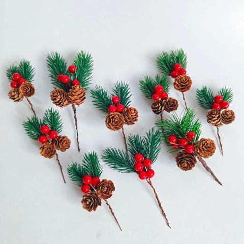 Artificial Christmas Pine Needle Branches With Red Berries And Natural Pine Cones Picks For Tree Wreath Home Party Decor