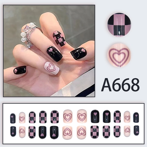 Unghie In Resina A Pressione Cuore Nero Rosa Patchwork Scacchiera Corte Quadrate Stile Dolce Cool Con Colla