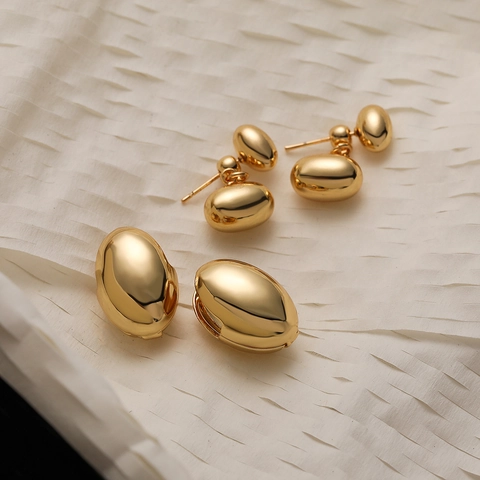 Gold Plated Copper Geometric Stud Earrings Niche Design Bean Shape Minimalist Huggie Earrings For Women Western Style