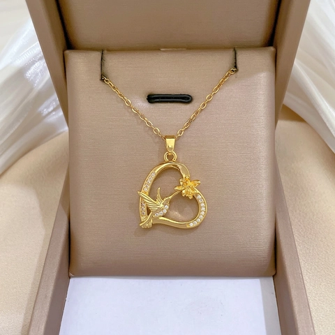 Heart Hummingbird Pendant Necklace Titanium Steel Chain Copper Micro Inlaid Zircon Flower Elegant Jewelry For Women