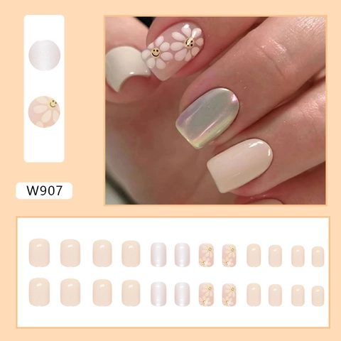 Kurze Press On Nails Rund Quadratisch Kunstnägel Aurora Künstliche Perle Gänseblümchen Lächeln Gesicht Süße Maniküre Damen