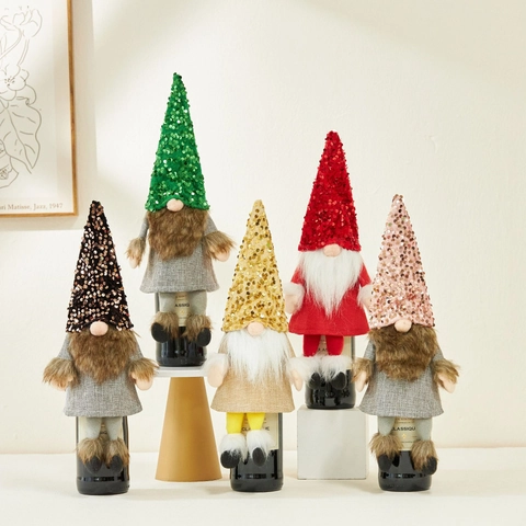 Sequined Christmas Wine Bottle Covers Gnome Faceless Doll Decoration For Holiday Party Dining Table Festive Atmosphere