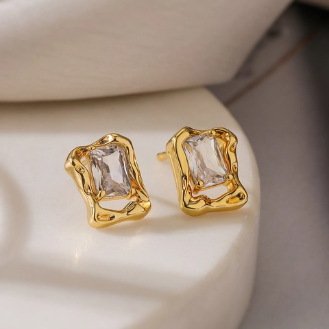 Boucles D'oreilles Puces Géométriques Rectangles Croix Cuivre Plaqué Or Zirconium Texture Fondue Irrégulière Bijoux Rétro