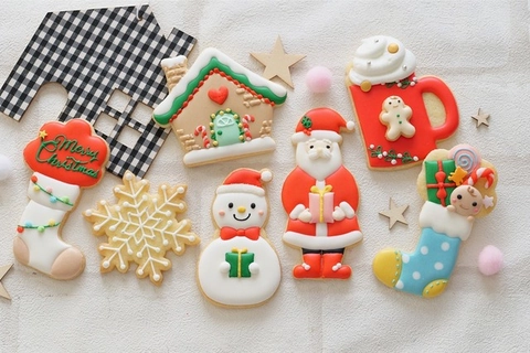 Weihnachts Plätzchenformen Kunststoff Schneemann Haus Weihnachtsmann Socken Form Fondant Ausstecher DIY Backzubehör