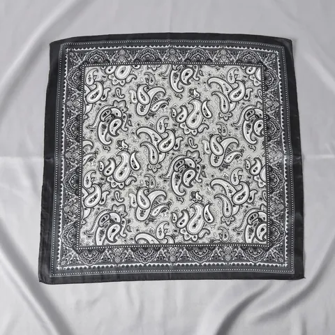 Damen Mode Satin Quadratischer Schal Vintage Paisley Druck Seidengefühl Kopftuch Elegant Leichter Halsschal Haarband Damen Accessoires
