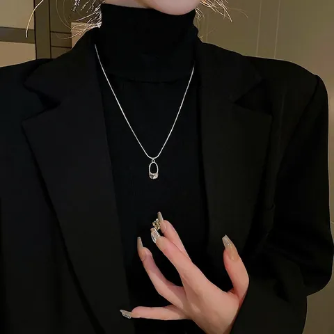 Minimalistische Ketting Met Holle Geometrische Hanger Roestvrijstalen Slangenketting Onregelmatige Metalen Sieraden Voor Dames