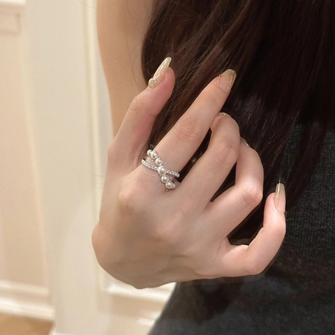 Fashion Crossover Ring Layered Alloy Zircon Pave Inlaid White Imitation Artificial Pearls Geometric Finger Jewelry For Women