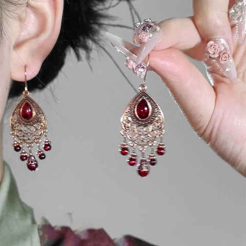 Pendientes De Gancho Étnicos Vintage Gota De Agua Borla Aleación Filigrana Hueca Con Cuentas De Vidrio Rojas