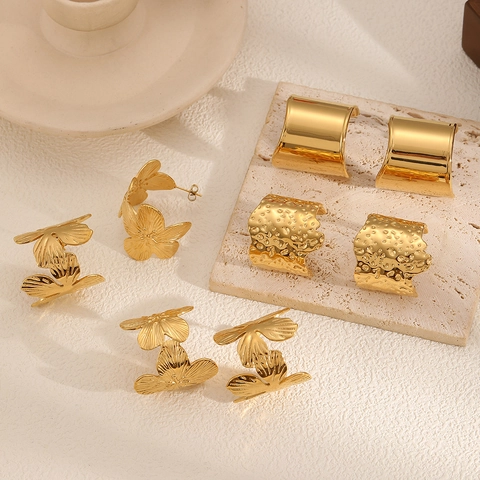 Stainless Steel Flower Leaf C-Shaped Stud Earrings For Women Gold Plated Textured High-End Fashion Jewelry