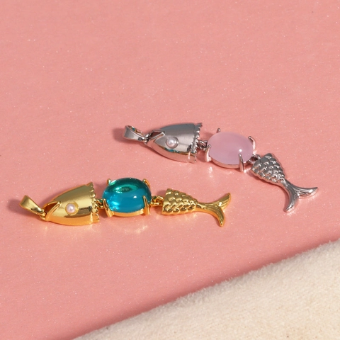 Beweglicher Tropenfisch Anhänger Halskette Kupfer 18K Vergoldet Mit Edelstein Und Künstliche Perle Trendiger Marine Schmuck