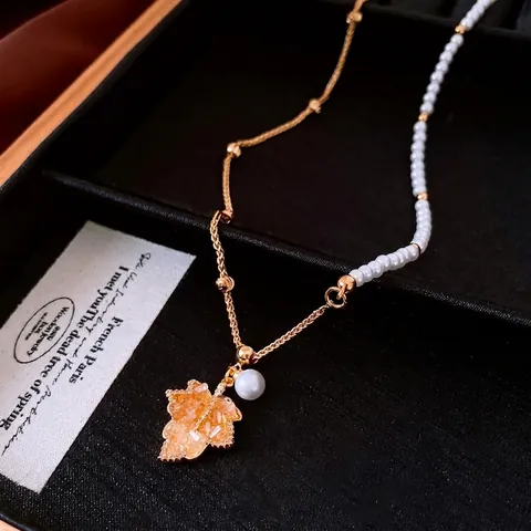 Maple Leaf Pendant Necklace 18K Gold Plated Copper Asymmetrical Artificial Pearl Beads Zircon Retro Light Luxury Jewelry For Women