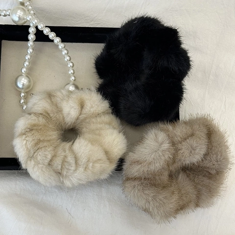 Chouchous En Peluche Fausse Fourrure Élastiques Grands Élastiques À Cheveux Pour Femmes Filles Automne Hiver Style Coréen Bandeaux Doux