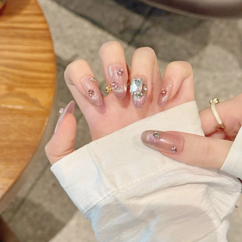 Handgefertigte Aufklebbare Nägel Lila Rosa Katzenauge Verlauf Lange Ovale Falsche Nägel Mit Strass Blume Elegante Süße Damen Nägel