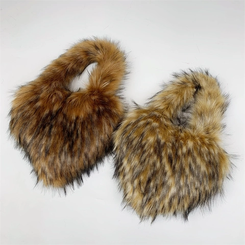 Heart Shaped Faux Fur Handbag Plush Soft Wristlet Bag Fashion Fuzzy Tote For Women Girls Kids