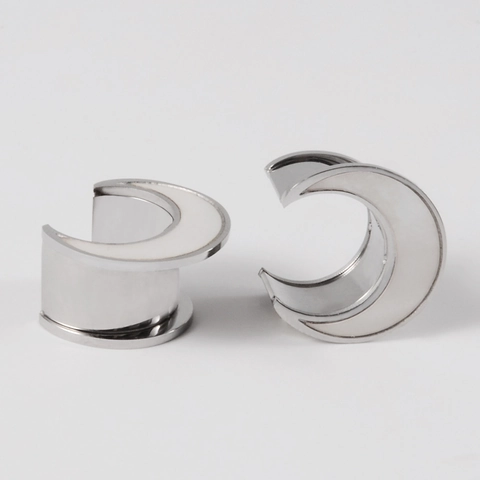 Stainless Steel Moon Shaped Ear Gauges Hollow Crescent Shell Inlay Ear Plugs Piercing Body Jewelry For Men Women Punk Style