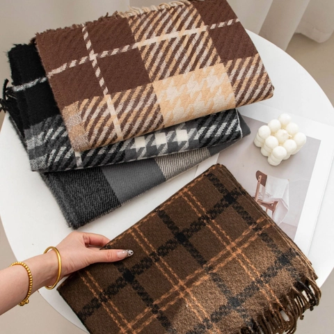 Women Soft Plaid Tassel Scarf Thick Polyester Imitation Cashmere Checkered Shawl Warm Winter Neck Wrap Classic Daily Accessory